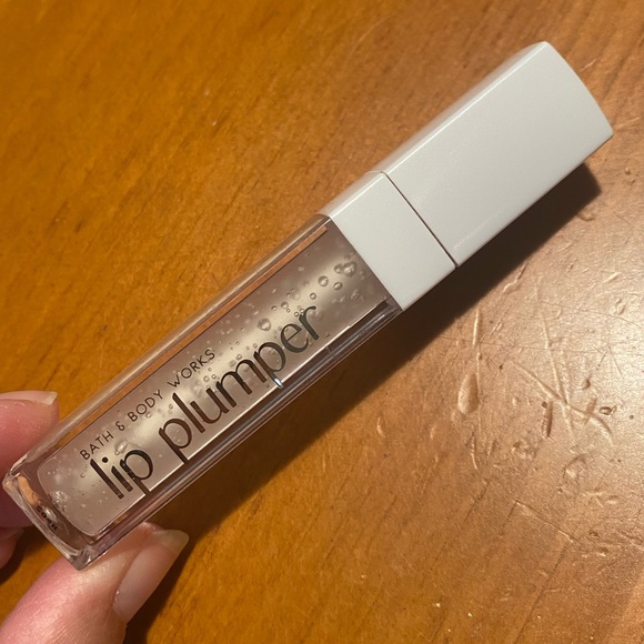 Bath & Body Works Lip Plumper Lipgloss - Picture 2 of 7